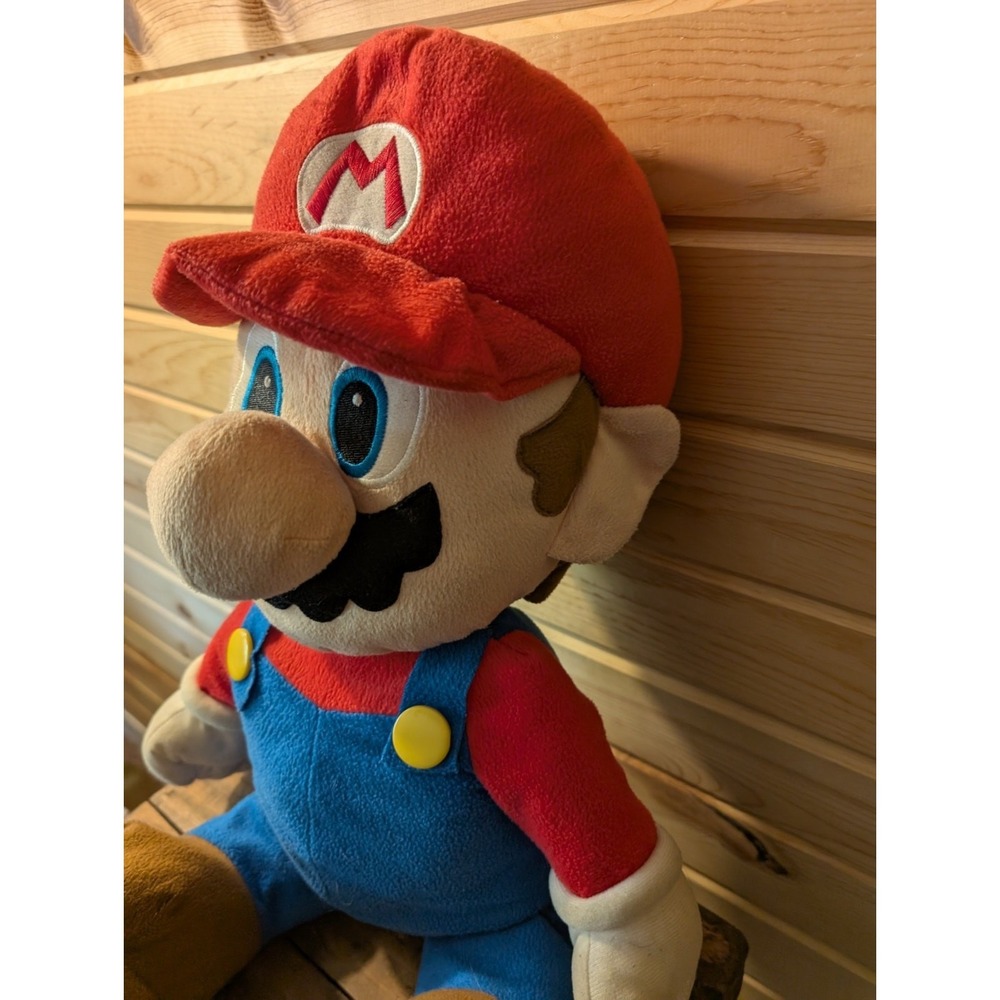 Nintendo Super Mario 22" Plush Pillow, Limited Collectible. 2012 - Picture 3 of 6